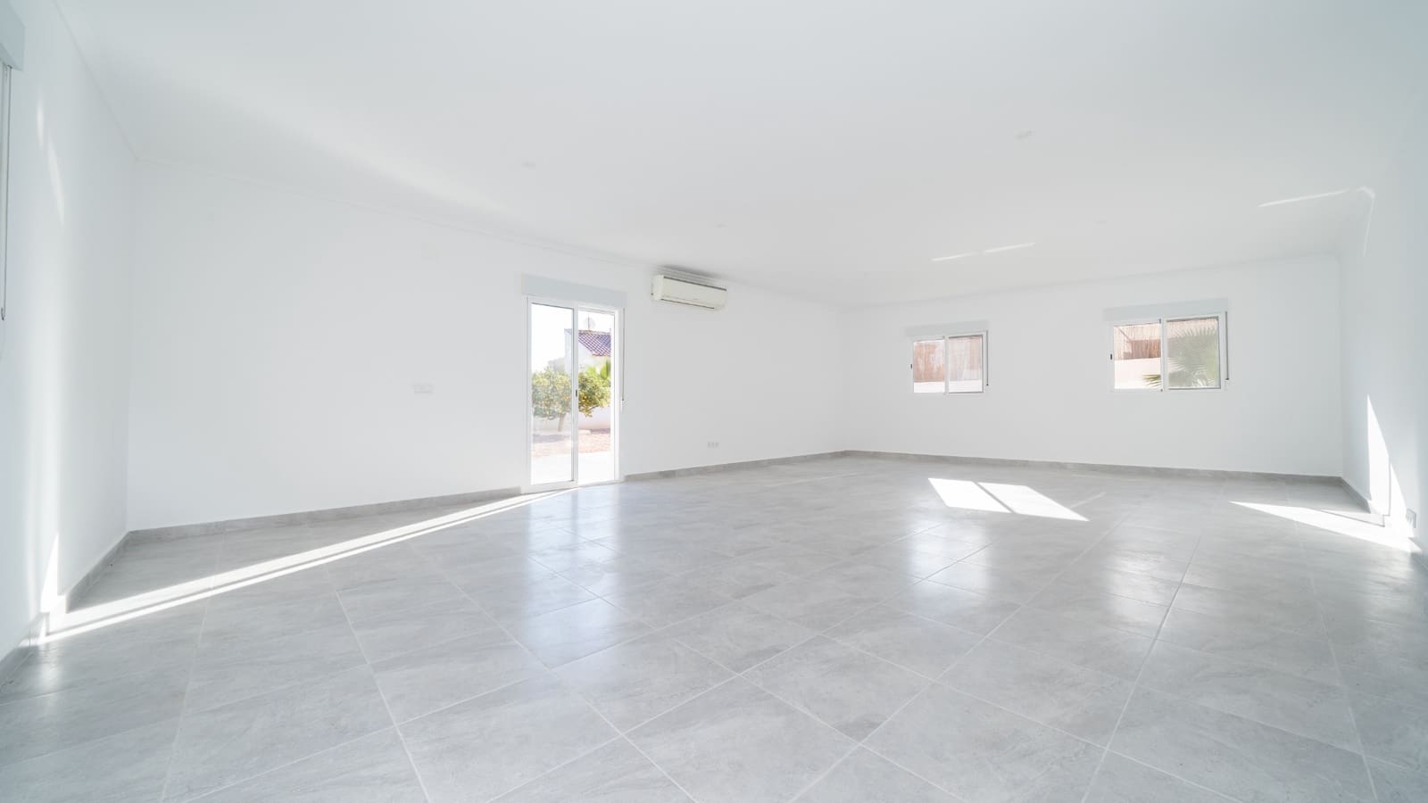 4 sypialnia Willa na sprzedaż w La Marina z basenem garażem - 380 000 € (Ref: 8712957)