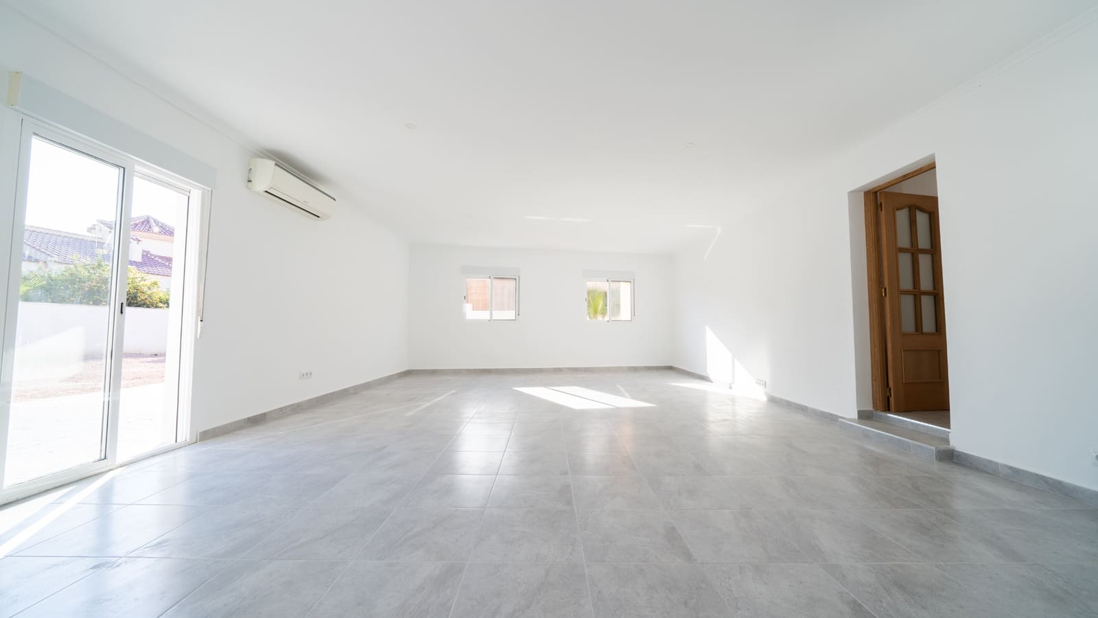 4 sypialnia Willa na sprzedaż w La Marina z basenem garażem - 380 000 € (Ref: 8712957)