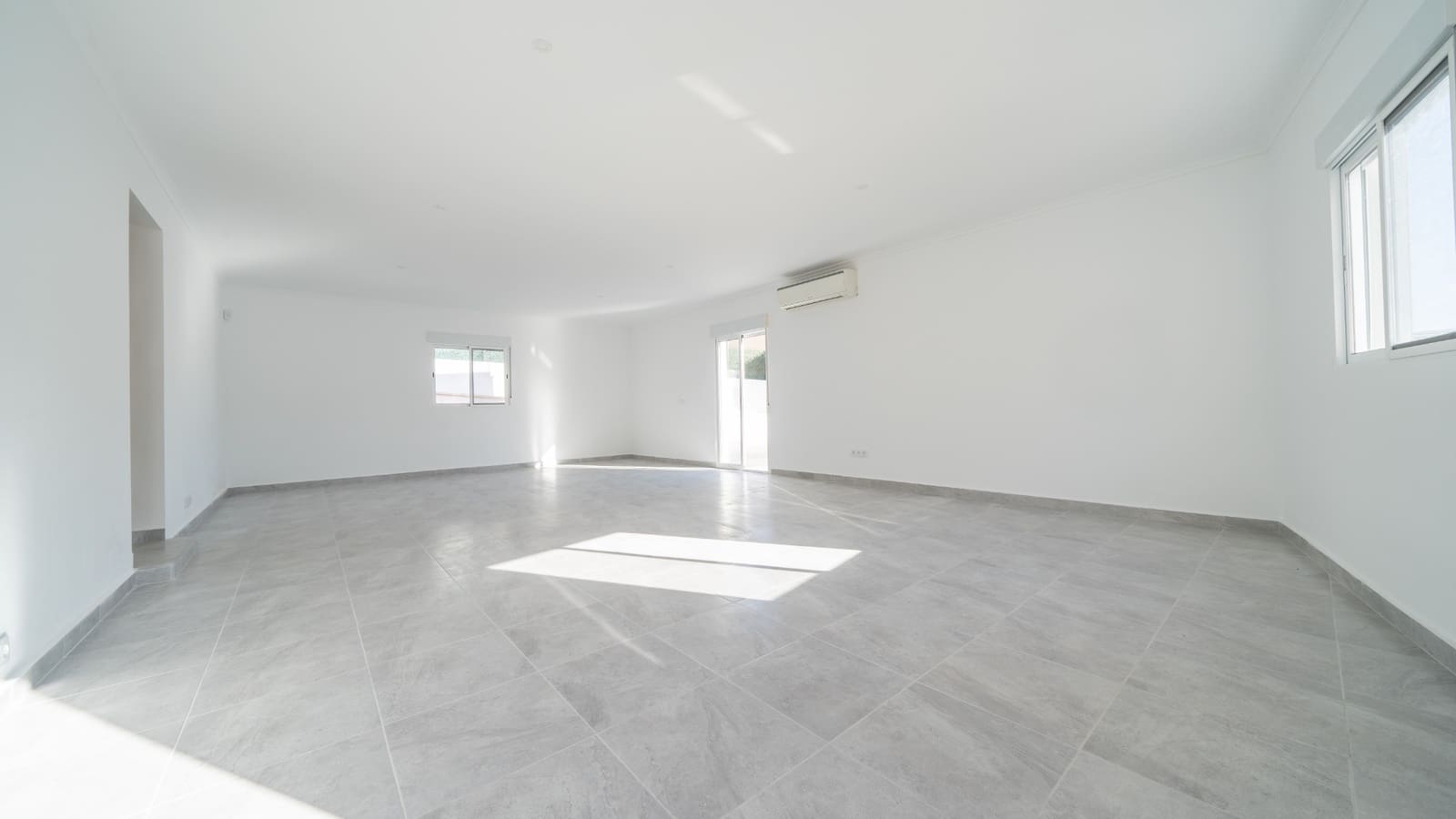 4 sypialnia Willa na sprzedaż w La Marina z basenem garażem - 380 000 € (Ref: 8712957)