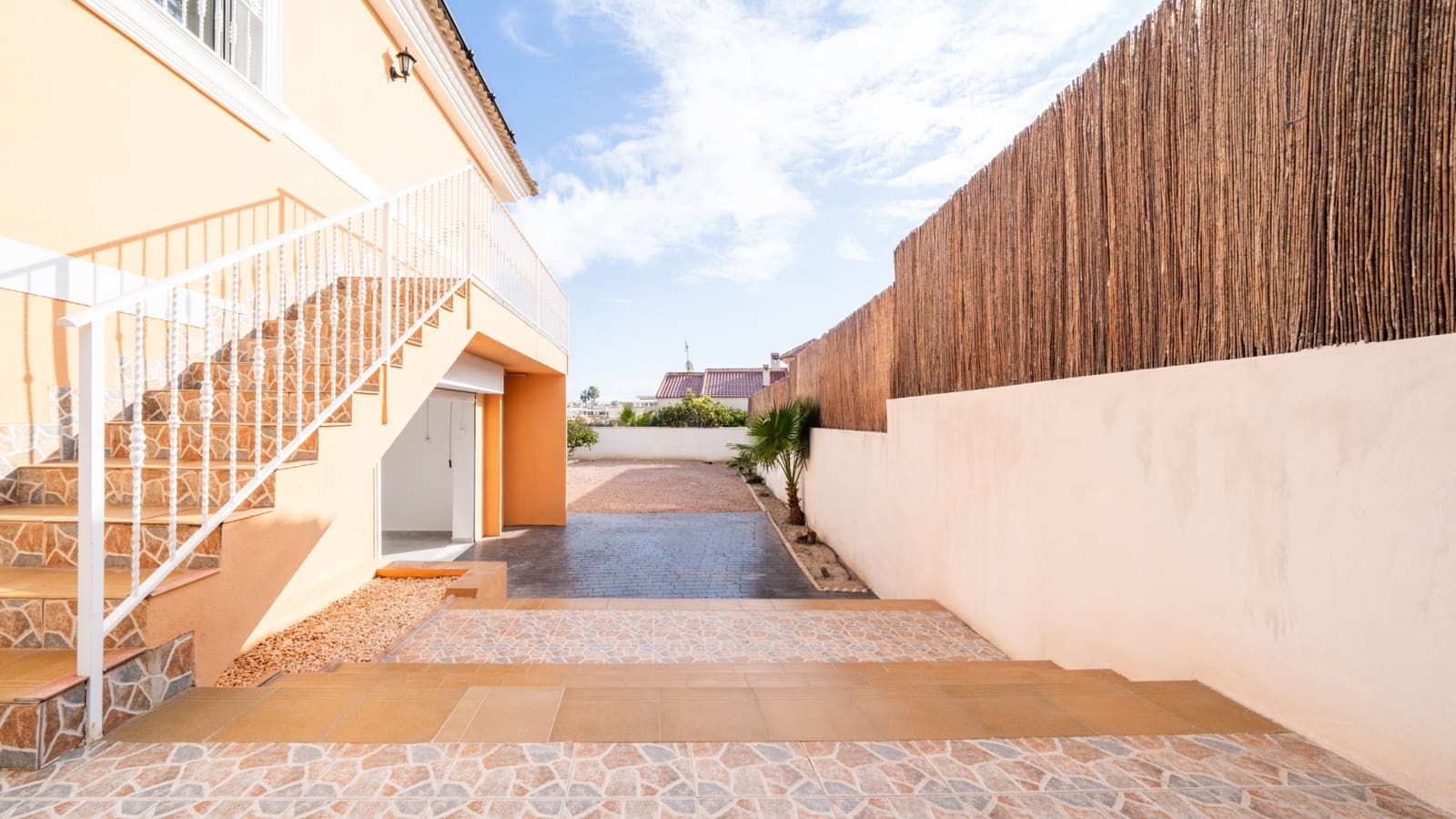 4 sypialnia Willa na sprzedaż w La Marina z basenem garażem - 380 000 € (Ref: 8712957)