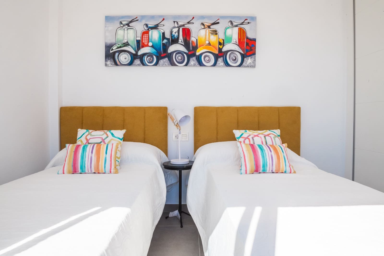 Chalet de 3 habitaciones en Los Alcázares en venta con piscina - 445.000 € (Ref: 8799181)