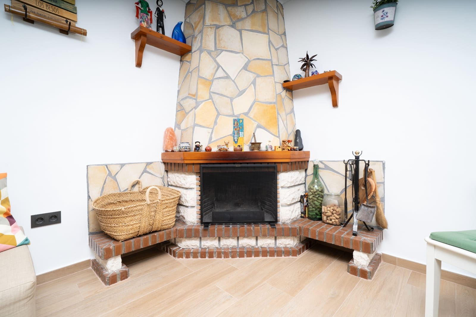 4 bedroom Villa for sale in La Escuera with pool - € 599,000 (Ref: 8840256)