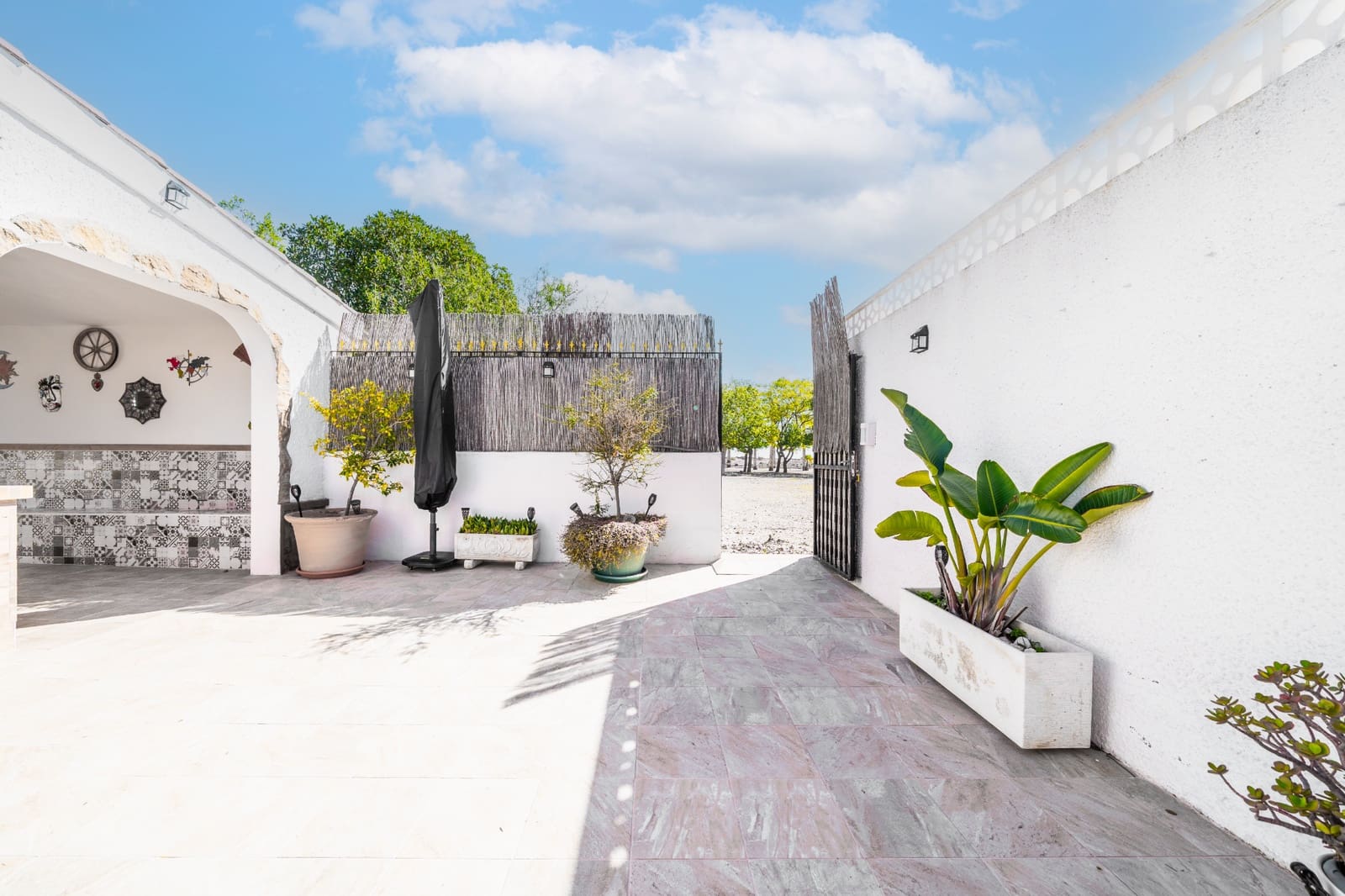 4 bedroom Villa for sale in La Escuera with pool - € 599,000 (Ref: 8840256)