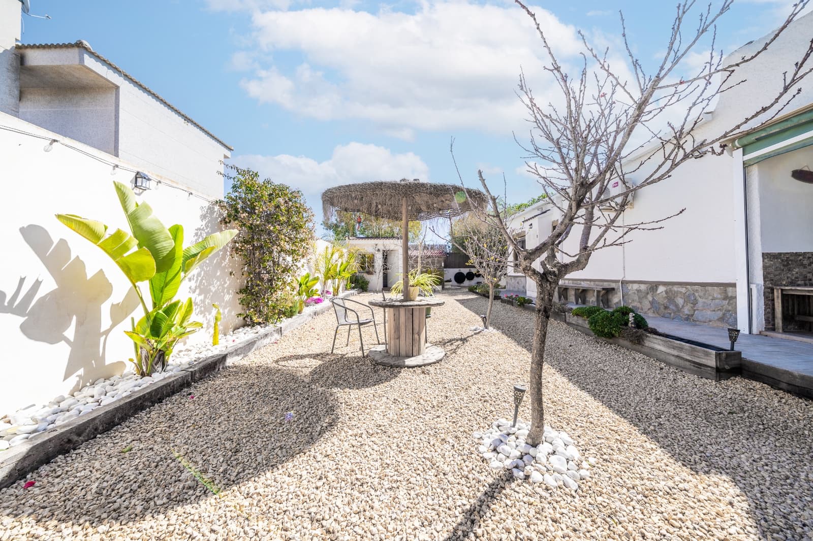 4 bedroom Villa for sale in La Escuera with pool - € 599,000 (Ref: 8840256)