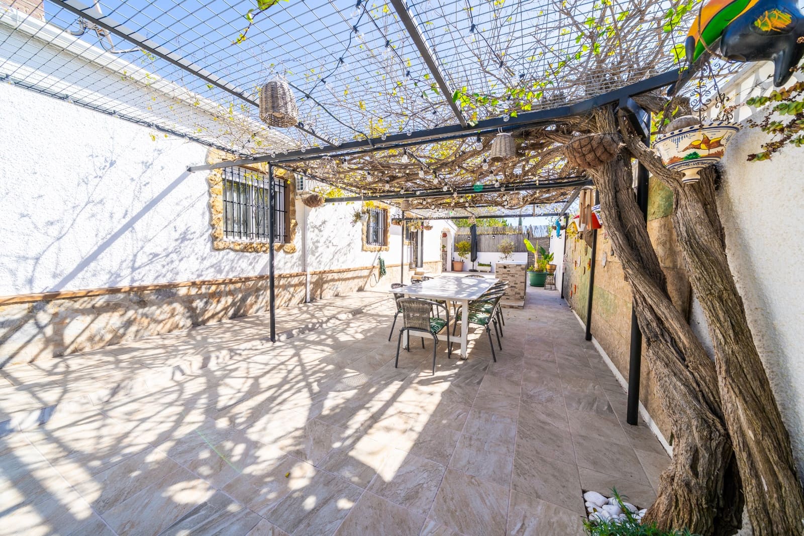 4 bedroom Villa for sale in La Escuera with pool - € 599,000 (Ref: 8840256)