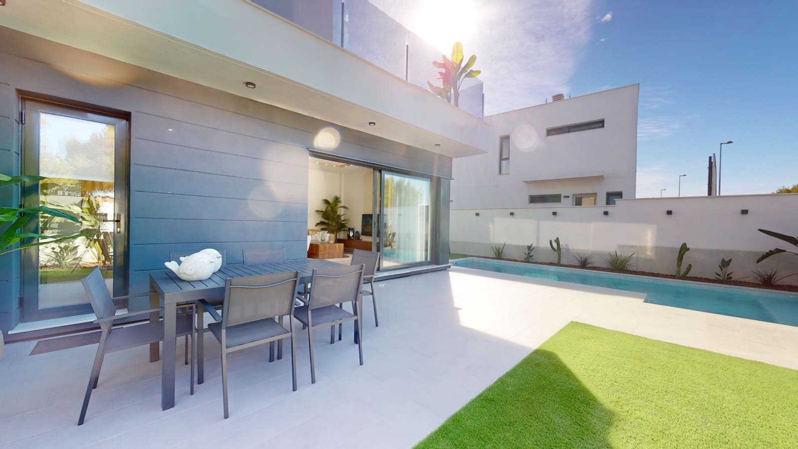 3 bedroom Villa for sale in Los Alcazares with pool - € 399,000 (Ref: 8848566)