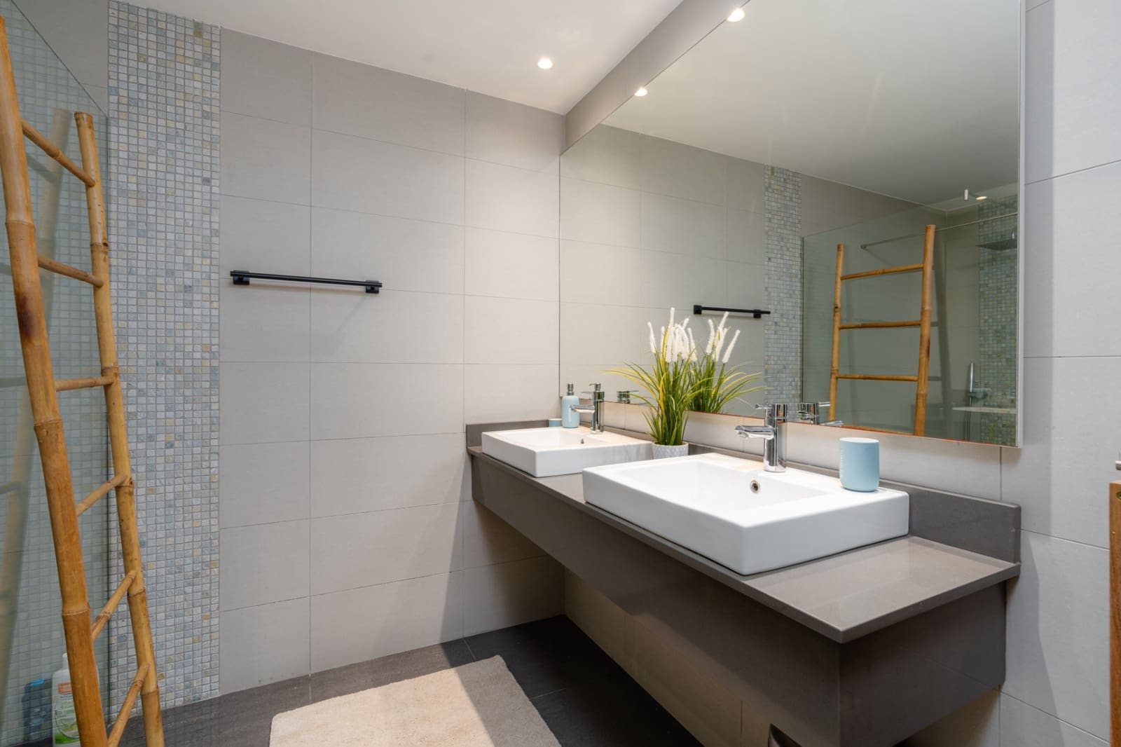 7 soveværelse Villa til salg i La Marina med swimmingpool garage - € 1.090.000 (Ref: 8850617)