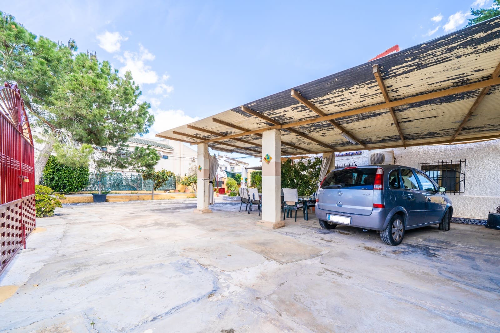 4 bedroom Villa for sale in San Fulgencio - € 325,000 (Ref: 8942057)