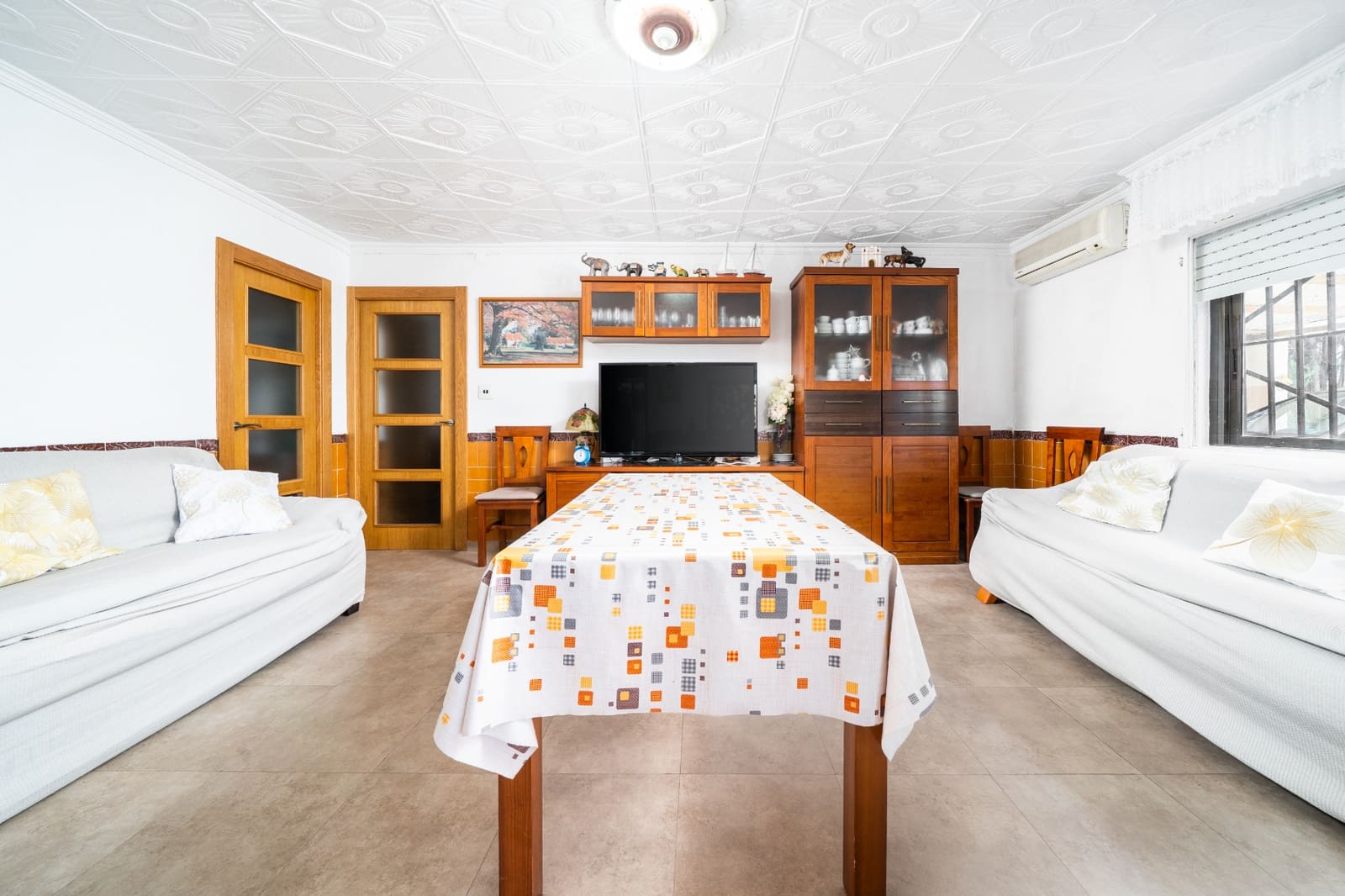 4 bedroom Villa for sale in San Fulgencio - € 325,000 (Ref: 8942057)