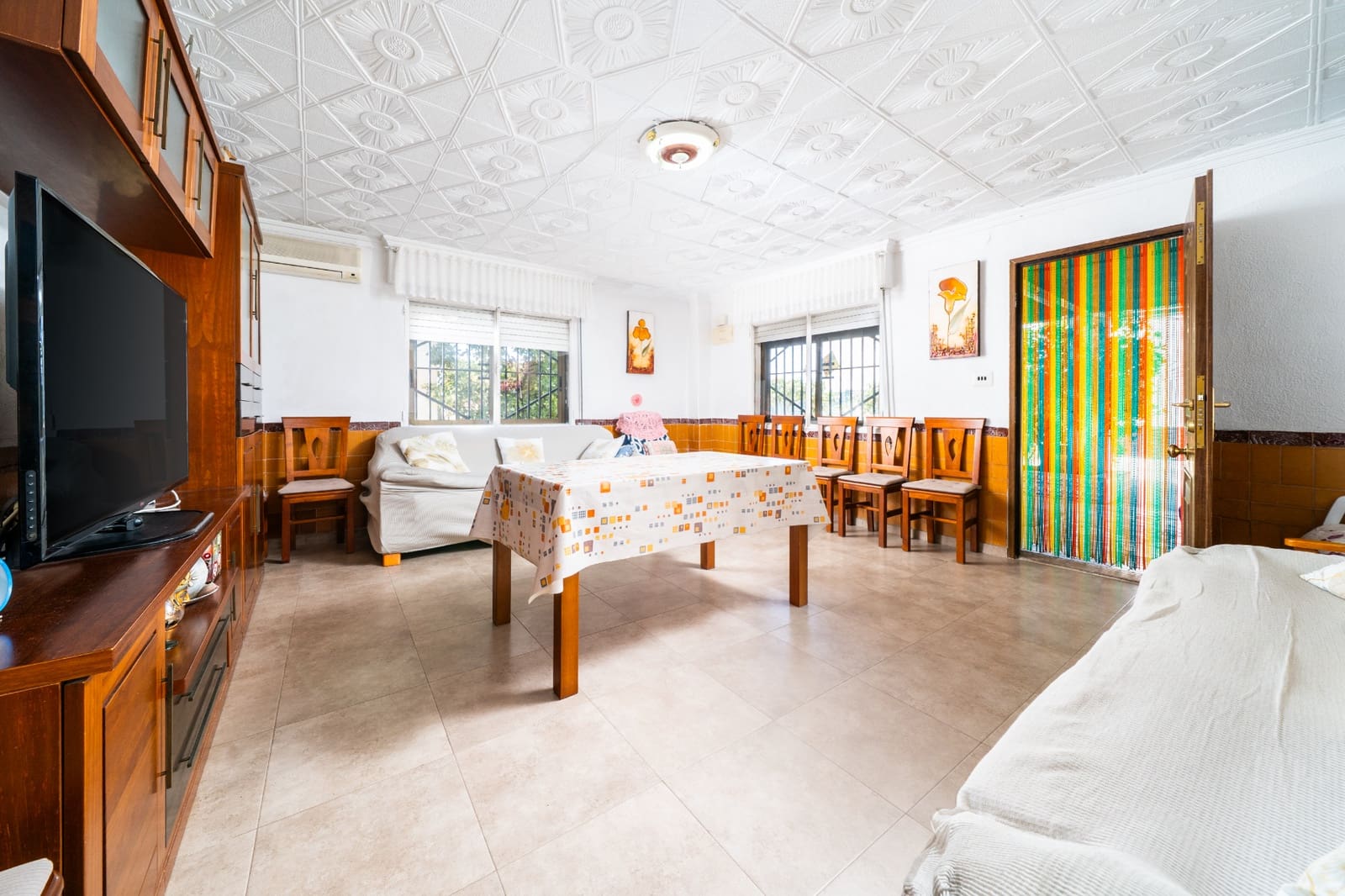 4 bedroom Villa for sale in San Fulgencio - € 325,000 (Ref: 8942057)