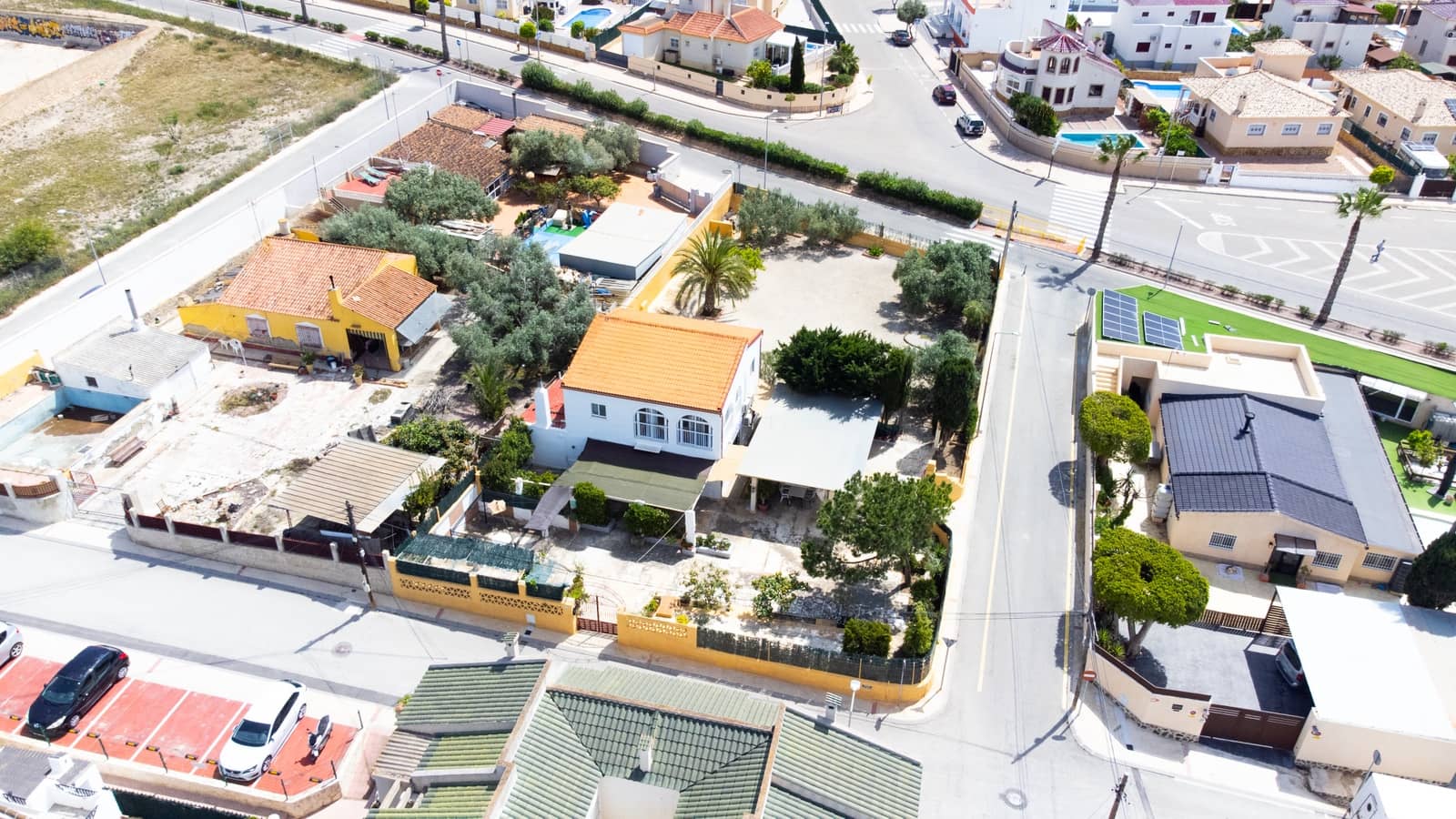 4 bedroom Villa for sale in San Fulgencio - € 325,000 (Ref: 8942057)