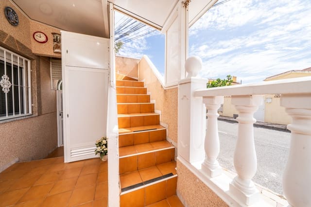 3 soverom Rekkehus til salgs i La Marina, Elche / Elx - € 125 000 (Ref: 8944627)