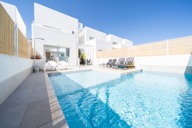 Chalet de 3 habitaciones en San Fulgencio en venta con piscina - 349.000 € (Ref: 8998073)