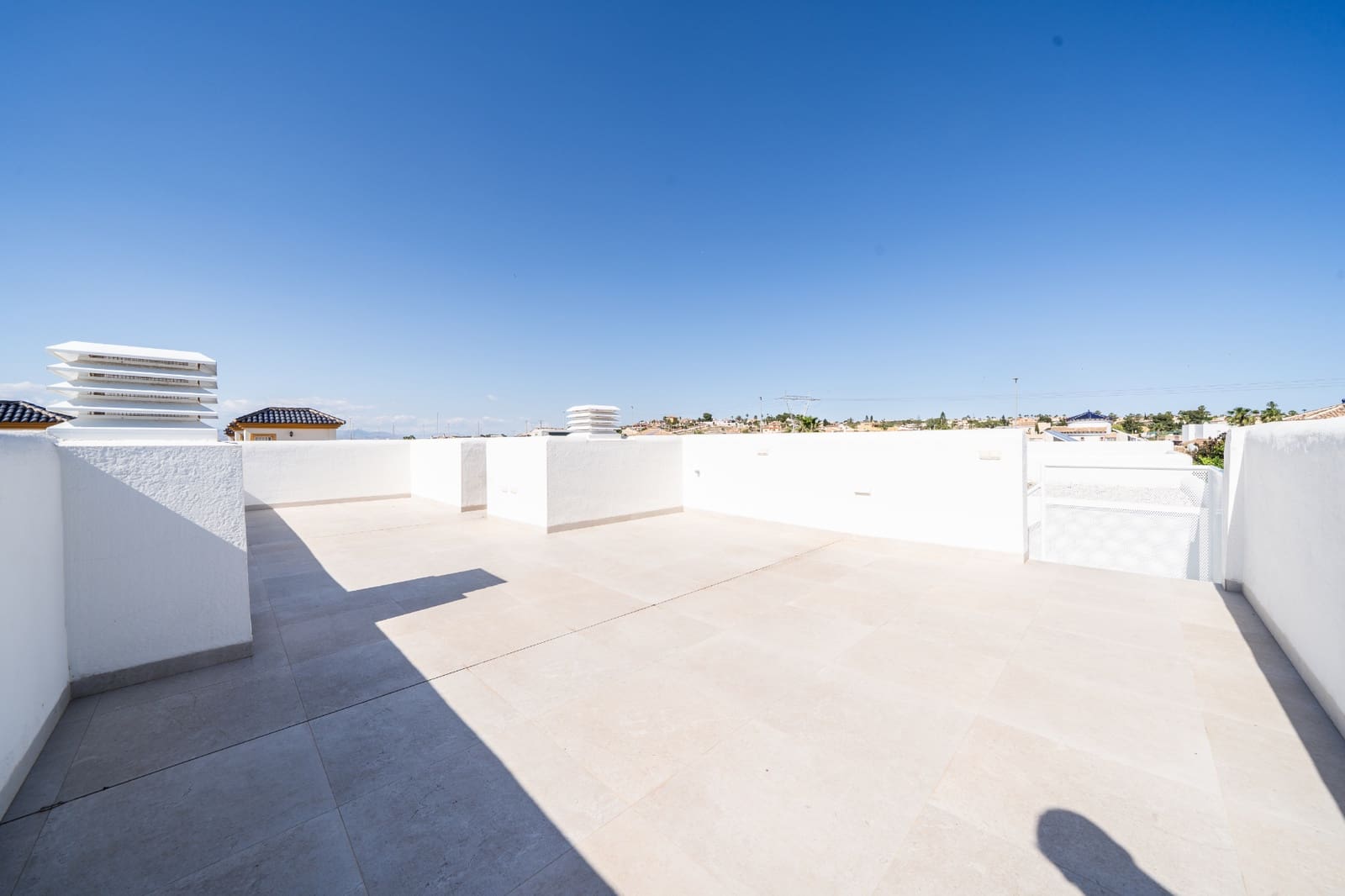 3 bedroom Villa for sale in San Fulgencio with pool - € 349,000 (Ref: 8998073)