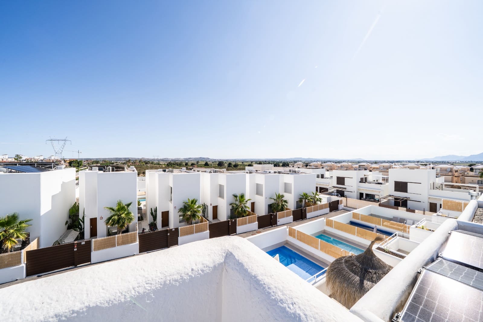 3 bedroom Villa for sale in San Fulgencio with pool - € 349,000 (Ref: 8998073)