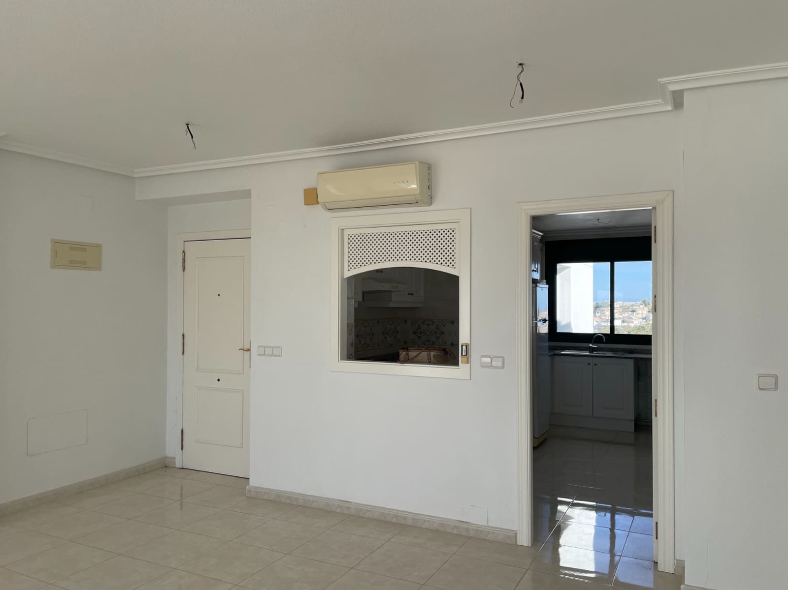 2 bedroom Apartment for sale in Alicante / Alacant city with pool - € 212,350 (Ref: 9022553)