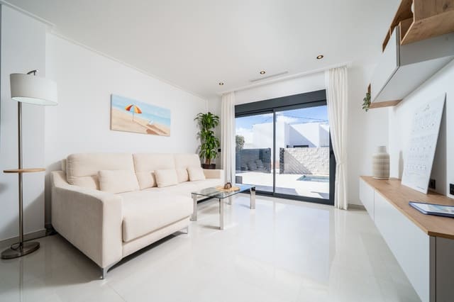 3 Zimmer Villa zu verkaufen in La Marina, Elche / Elx mit Pool - 395.000 € (Ref: 9066934)