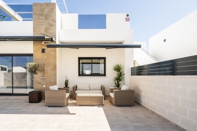 3 Zimmer Villa zu verkaufen in La Marina, Elche / Elx mit Pool - 395.000 € (Ref: 9066934)