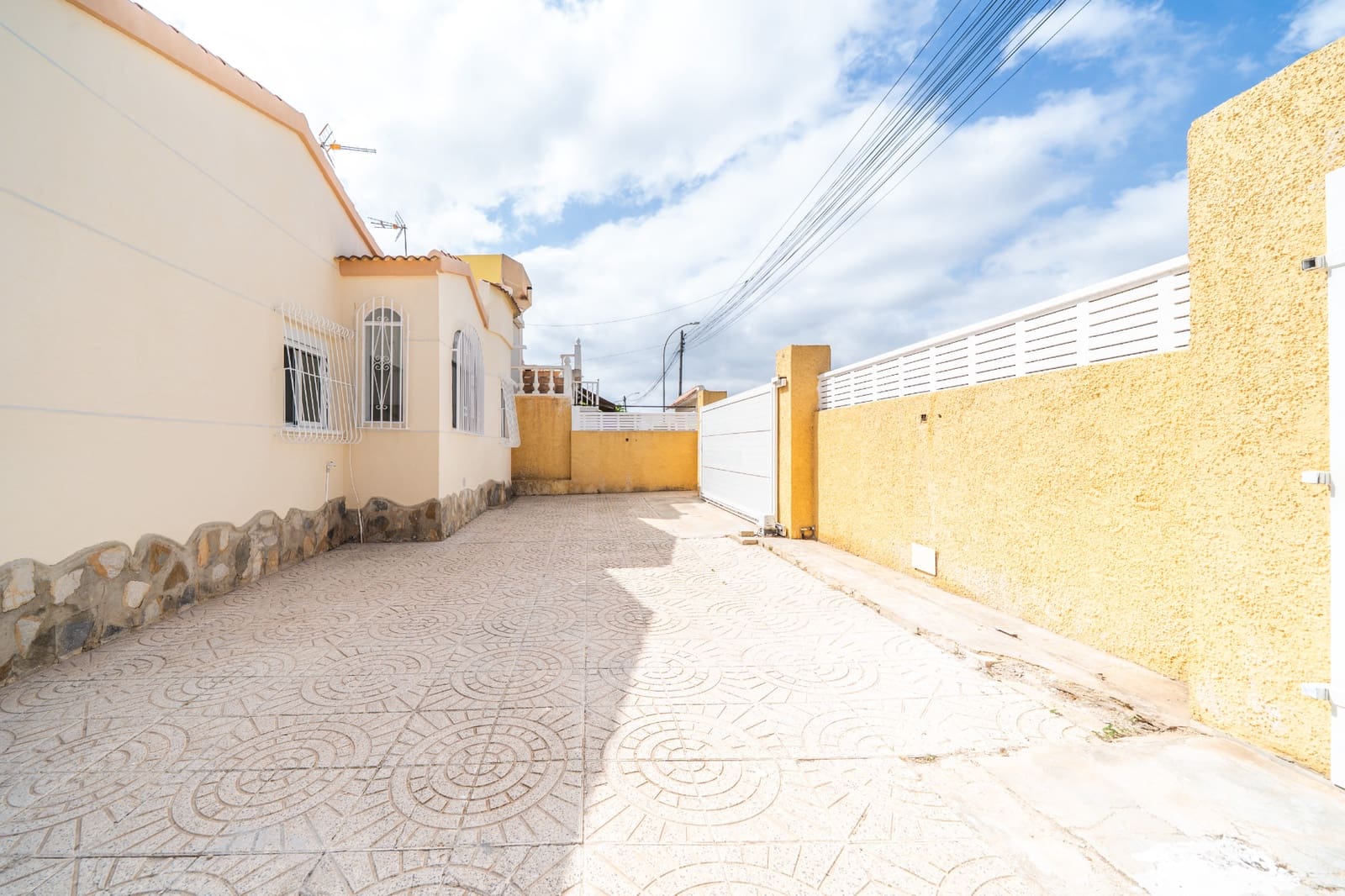 3 slaapkamer Villa te koop in La Marina met zwembad - € 299.000 (Ref: 9138649)