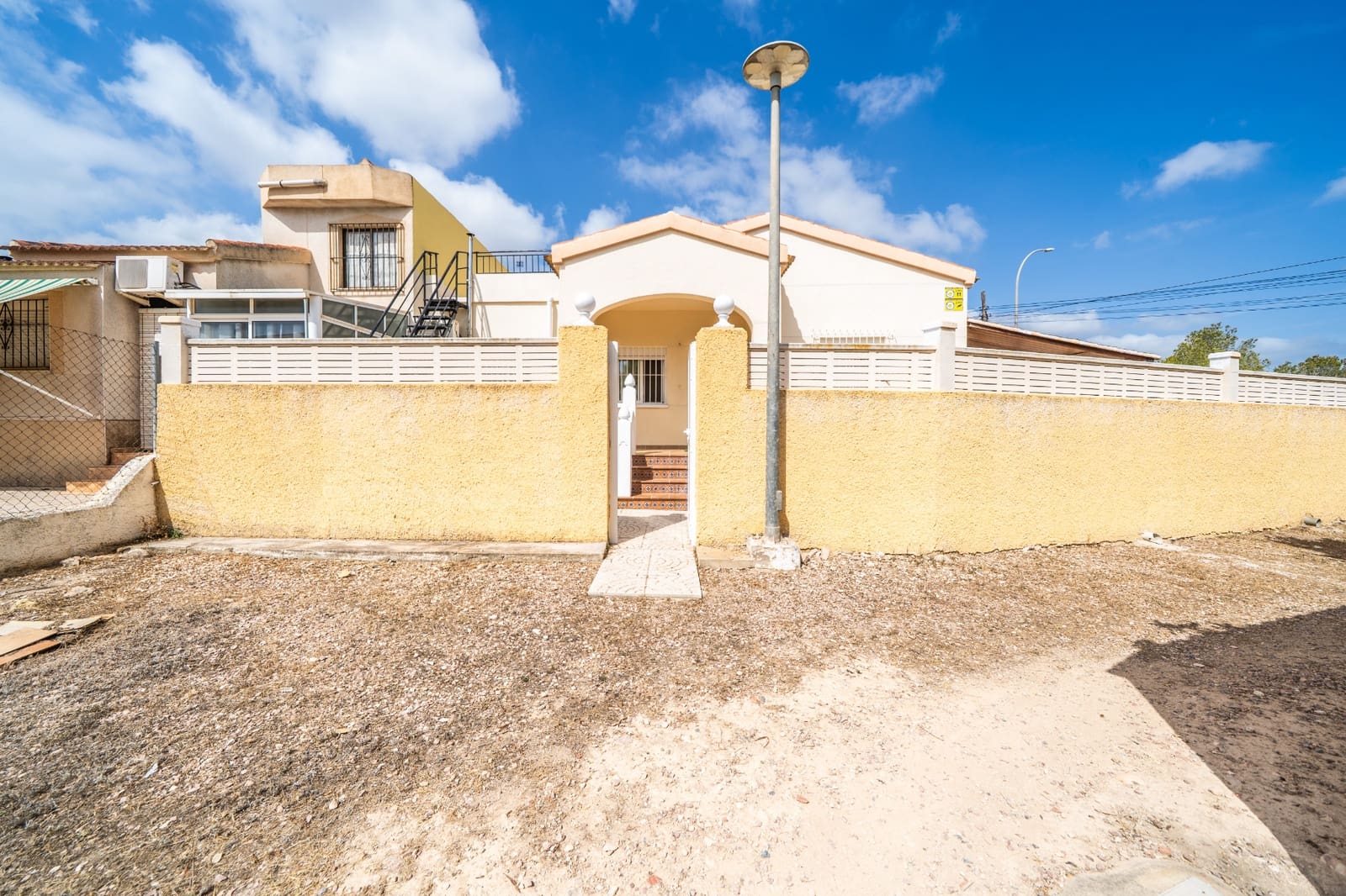 3 slaapkamer Villa te koop in La Marina met zwembad - € 299.000 (Ref: 9138649)