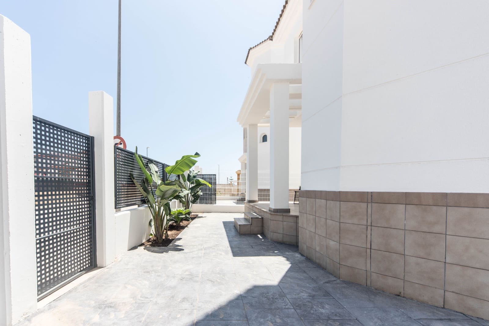 3 bedroom Villa for sale in San Fulgencio with pool - € 270,000 (Ref: 9162871)