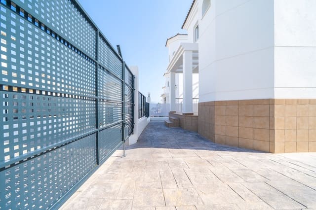 2 bedroom Villa for sale in La Marina, Elche / Elx with pool - € 278,000 (Ref: 9172244)