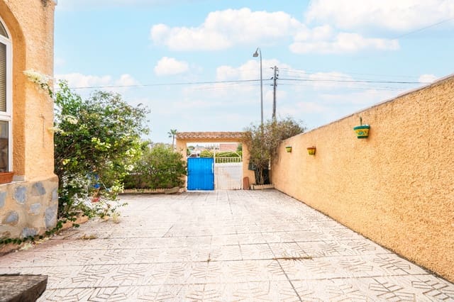 5 soveværelse Villa til salg i La Marina, Elche / Elx med swimmingpool - € 225.000 (Ref: 9185913)