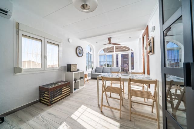 2 Zimmer Villa zu verkaufen in La Marina, Elche / Elx mit Pool - 239.000 € (Ref: 9205578)