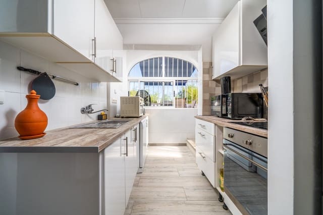 2 Zimmer Villa zu verkaufen in La Marina, Elche / Elx mit Pool - 239.000 € (Ref: 9205578)