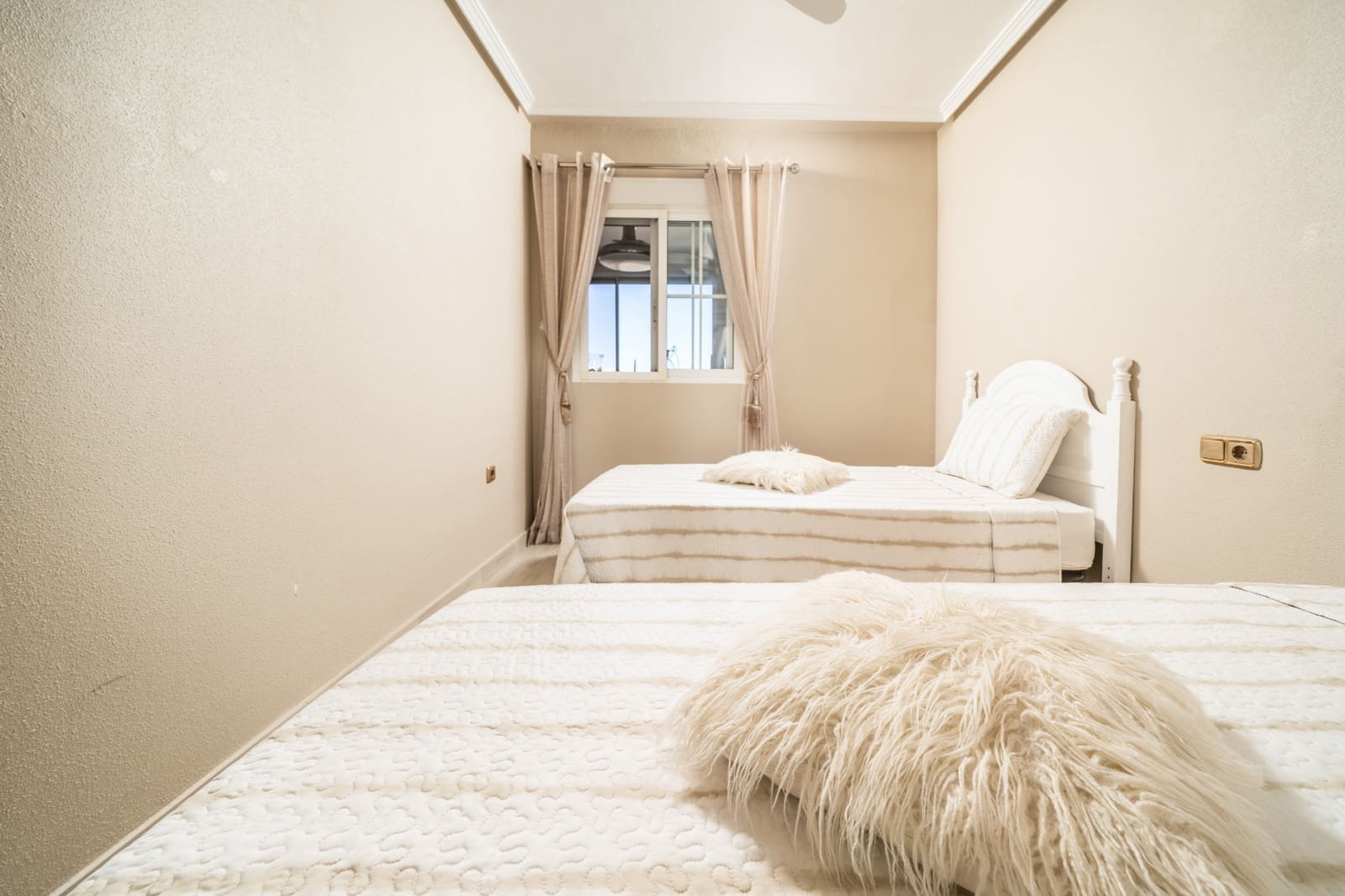 2 Zimmer Apartment zu verkaufen in El Pinet mit Pool - 220.000 € (Ref: 9235493)