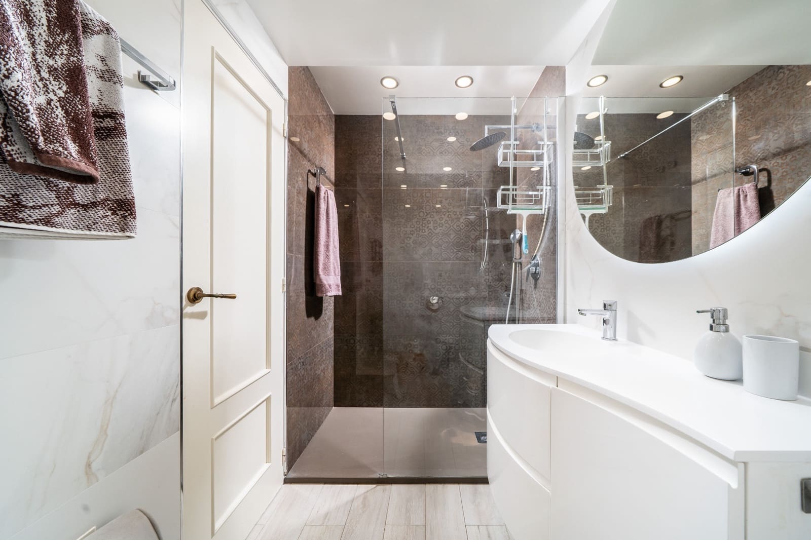 2 Zimmer Apartment zu verkaufen in El Pinet mit Pool - 220.000 € (Ref: 9235493)