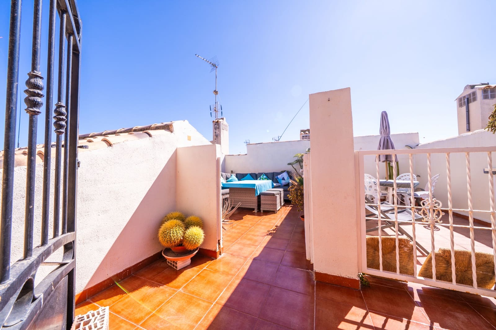 2 Zimmer Apartment zu verkaufen in El Pinet mit Pool - 220.000 € (Ref: 9235493)
