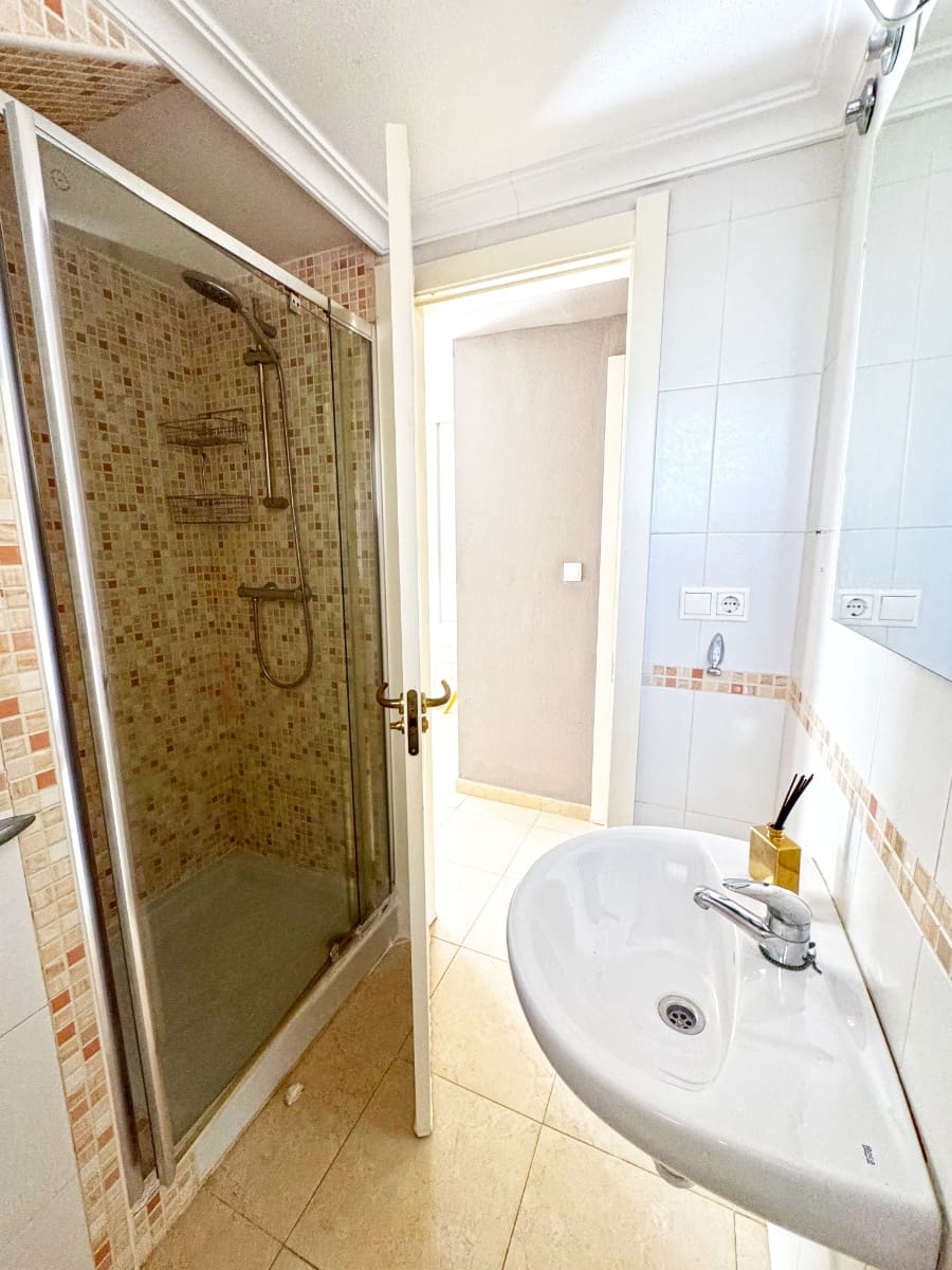 3 slaapkamer Villa te koop in La Marina met zwembad - € 188.000 (Ref: 9235494)