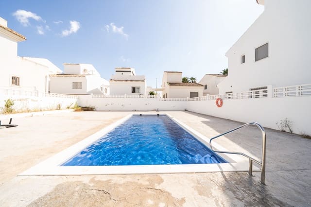 3 chambre Villa/Maison à vendre à La Marina, Elche / Elx avec piscine - 265 000 € (Ref: 9237275)