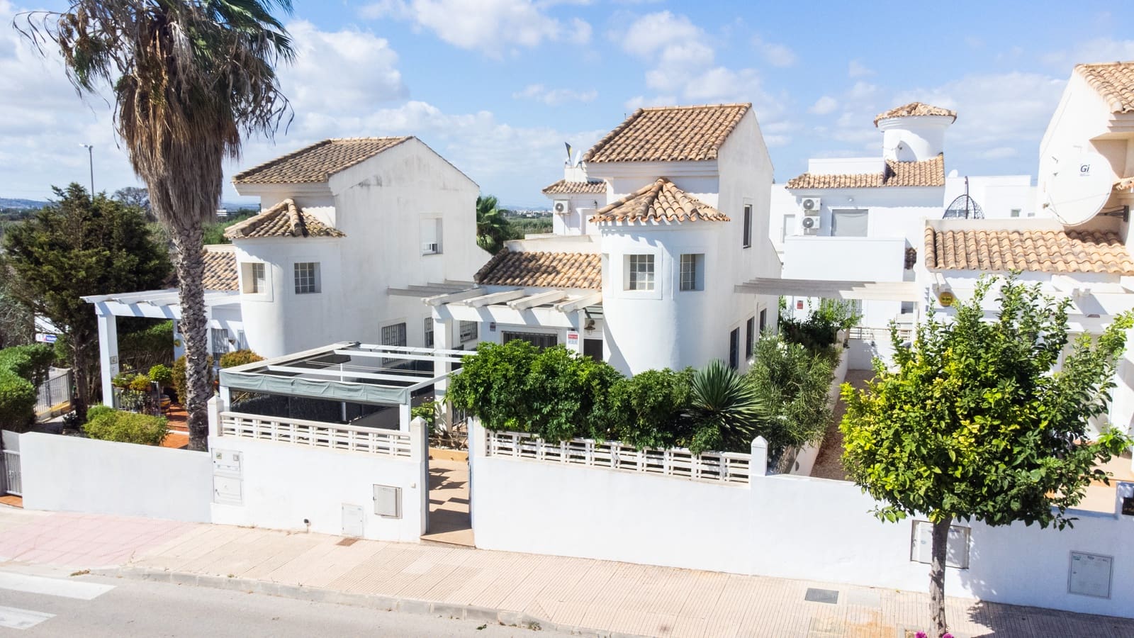 3 chambre Villa/Maison à vendre à La Marina avec piscine - 265 000 € (Ref: 9237275)