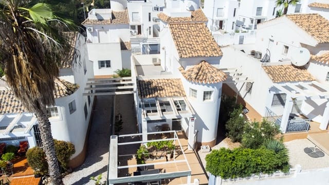 3 chambre Villa/Maison à vendre à La Marina, Elche / Elx avec piscine - 265 000 € (Ref: 9237275)