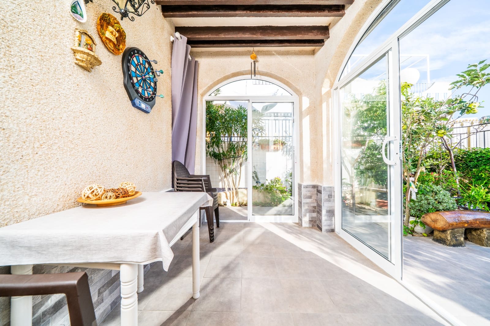 4 slaapkamer Rijtjeshuis te koop in La Marina met zwembad - € 179.000 (Ref: 9289589)