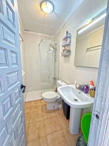 2 bedroom Townhouse for sale in La Marina, Elche / Elx - € 98,000 (Ref: 9354017)