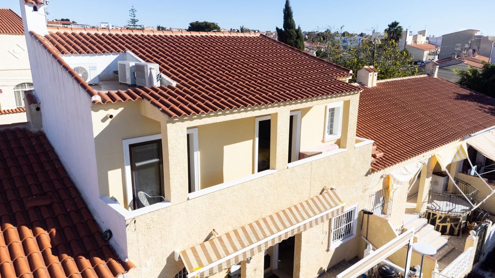 2 bedroom Townhouse for sale in La Marina - € 149,000 (Ref: 9414838)