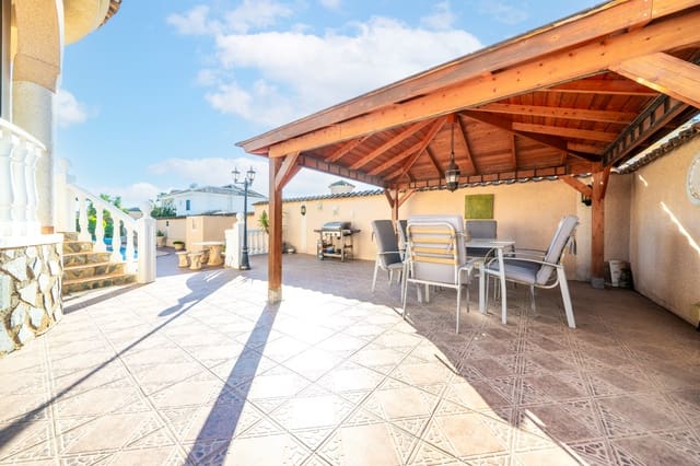 4 soverom Villa til salgs i La Marina, Elche / Elx med svømmebasseng - € 367 000 (Ref: 9426436)