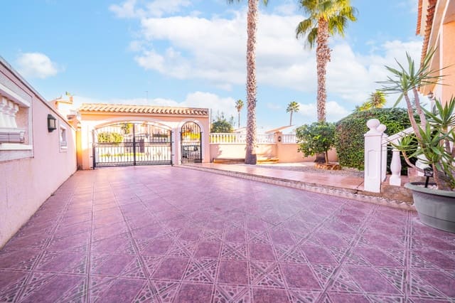 4 soverom Villa til salgs i La Marina, Elche / Elx med svømmebasseng - € 367 000 (Ref: 9426436)