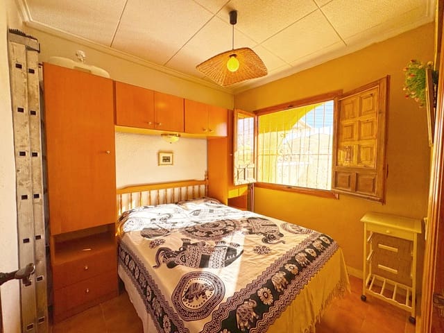 Casa de 1 habitación en La Marina, Elche / Elx en venta - 79.000 € (Ref: 9426539)