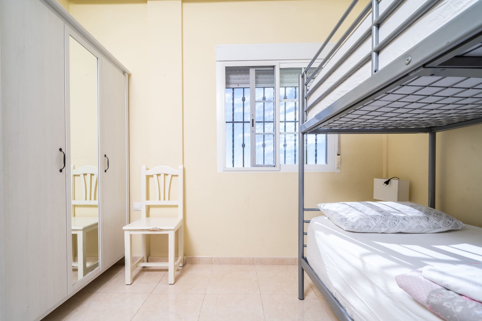 3 soveværelse Semi-Rækkehus til salg i La Marina med swimmingpool - € 219.000 (Ref: 9480676)