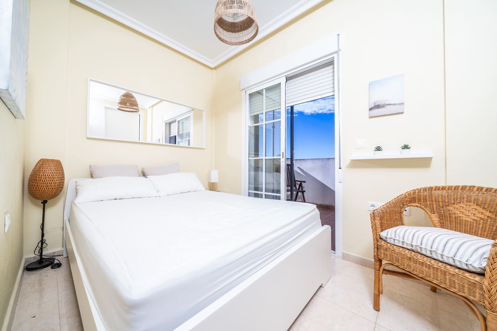 3 soveværelse Semi-Rækkehus til salg i La Marina med swimmingpool - € 219.000 (Ref: 9480676)