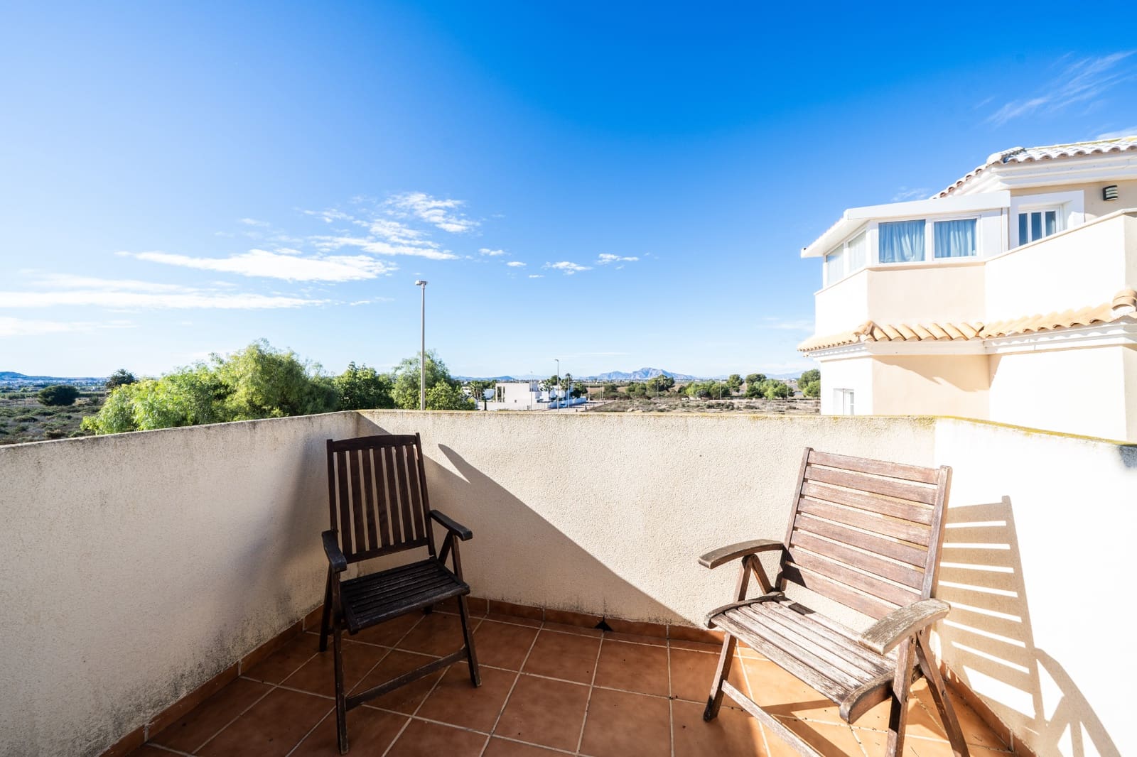 3 soveværelse Semi-Rækkehus til salg i La Marina med swimmingpool - € 219.000 (Ref: 9480676)