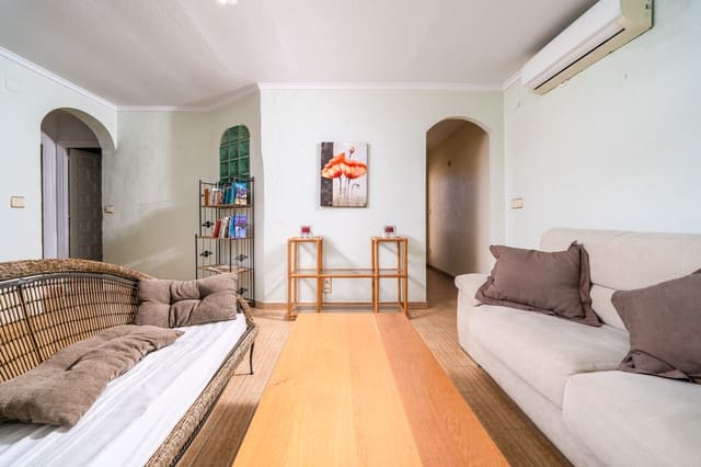 3 slaapkamer Villa te koop in La Marina, Elche / Elx met zwembad - € 265.000 (Ref: 9495391)