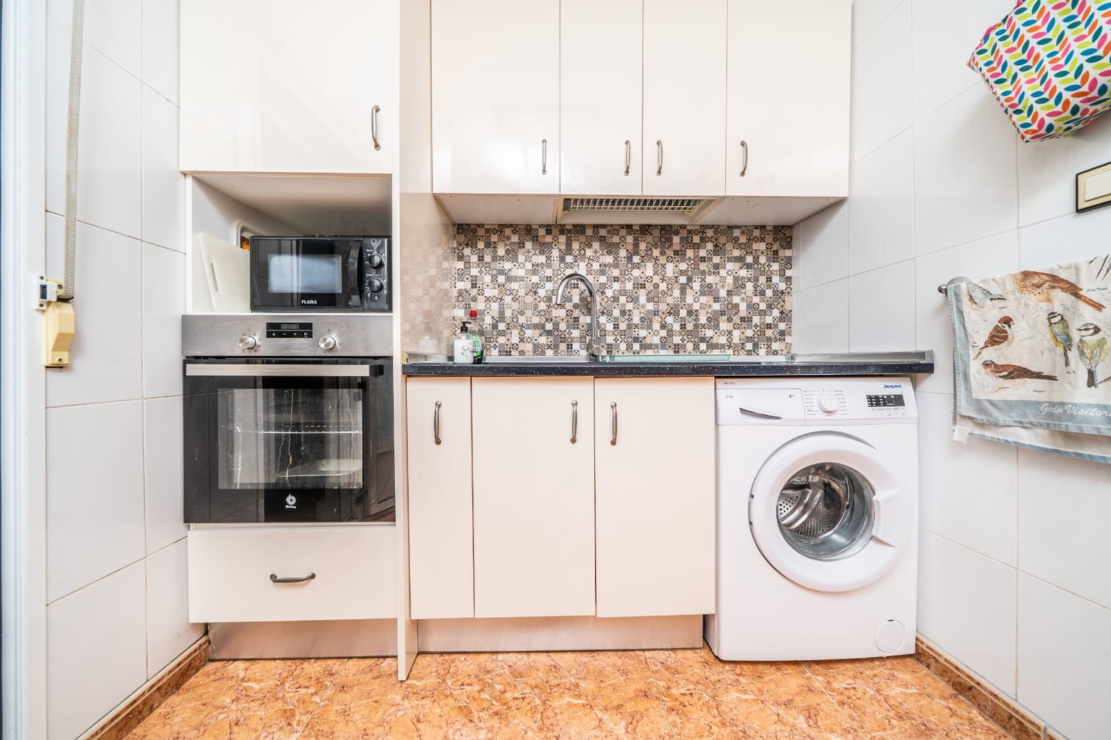 3 soveværelse Rækkehus til salg i La Marina med swimmingpool - € 179.000 (Ref: 9523058)