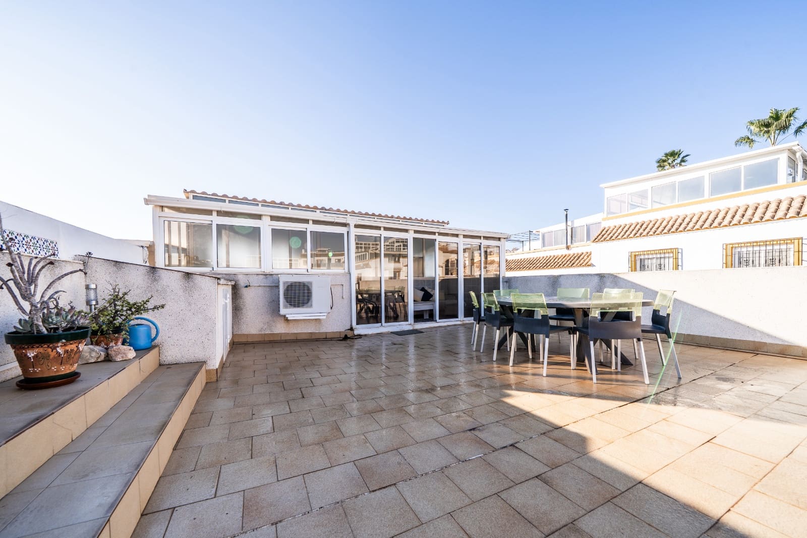 3 soveværelse Rækkehus til salg i La Marina med swimmingpool - € 179.000 (Ref: 9523058)