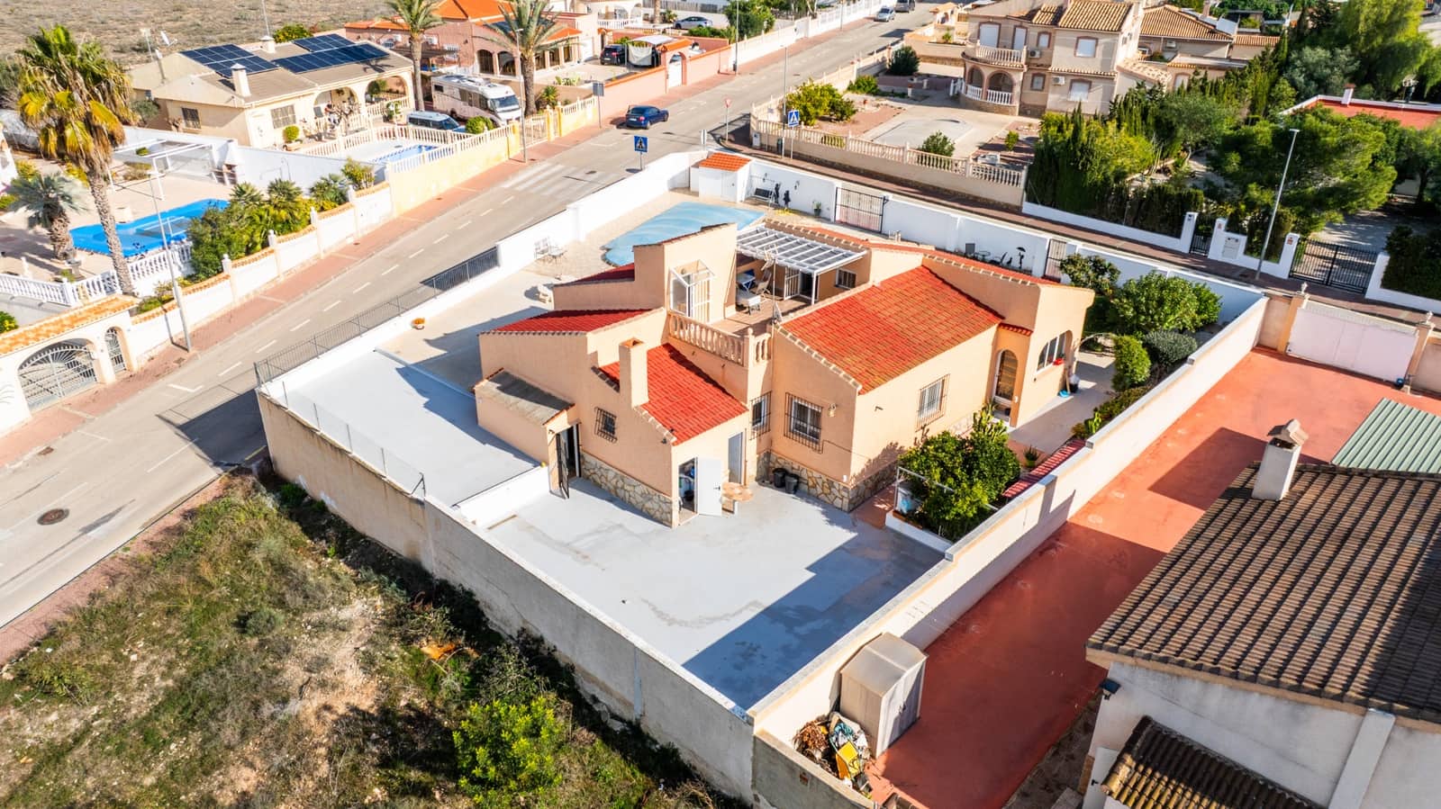 3 Zimmer Villa zu verkaufen in La Marina mit Pool Garage - 399.950 € (Ref: 9523060)