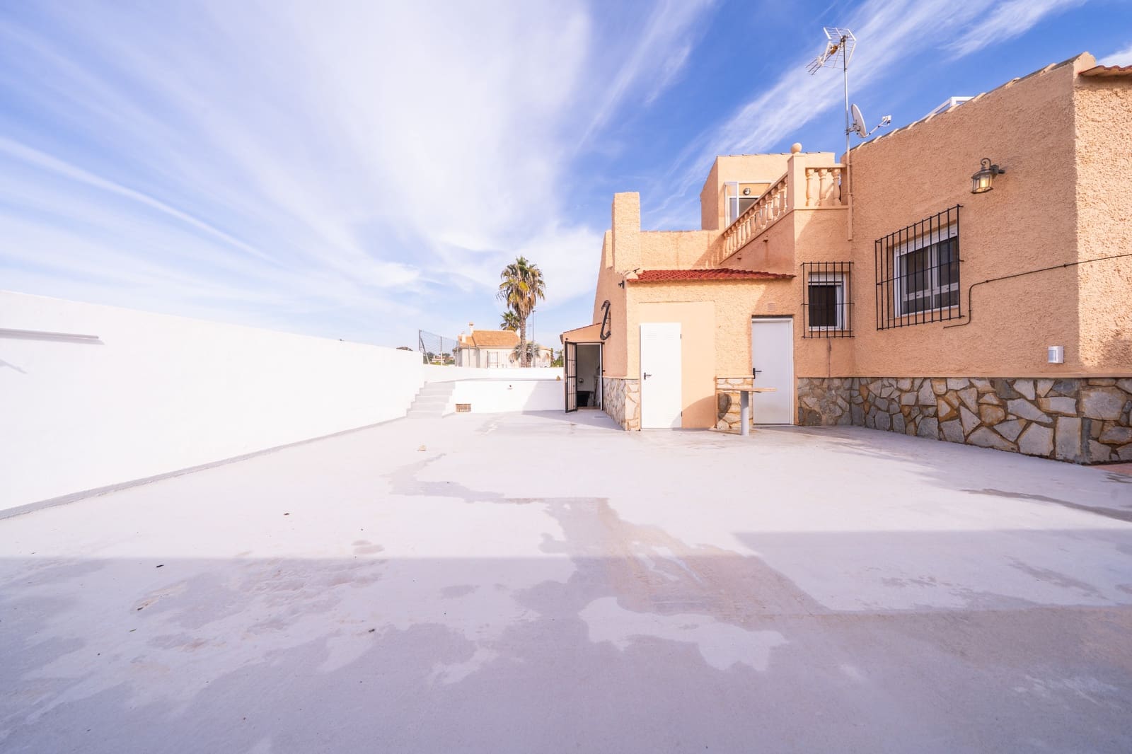 3 Zimmer Villa zu verkaufen in La Marina mit Pool Garage - 399.950 € (Ref: 9523060)